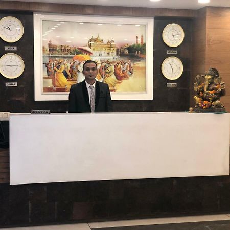Hotel D S Inn Amritsar Esterno foto