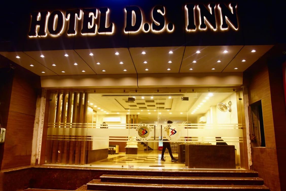 Hotel D S Inn Amritsar Esterno foto
