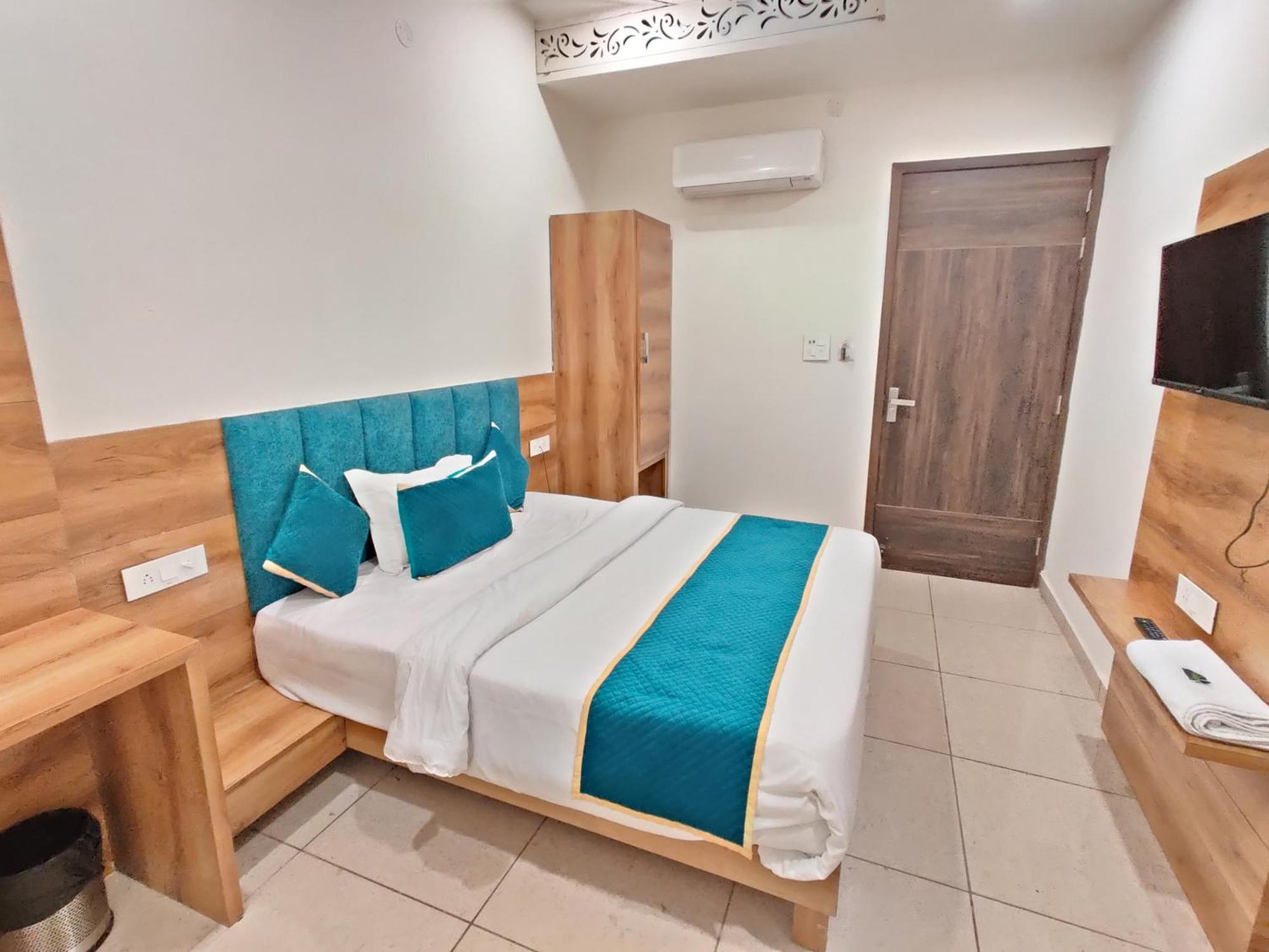 Hotel D S Inn Amritsar Esterno foto