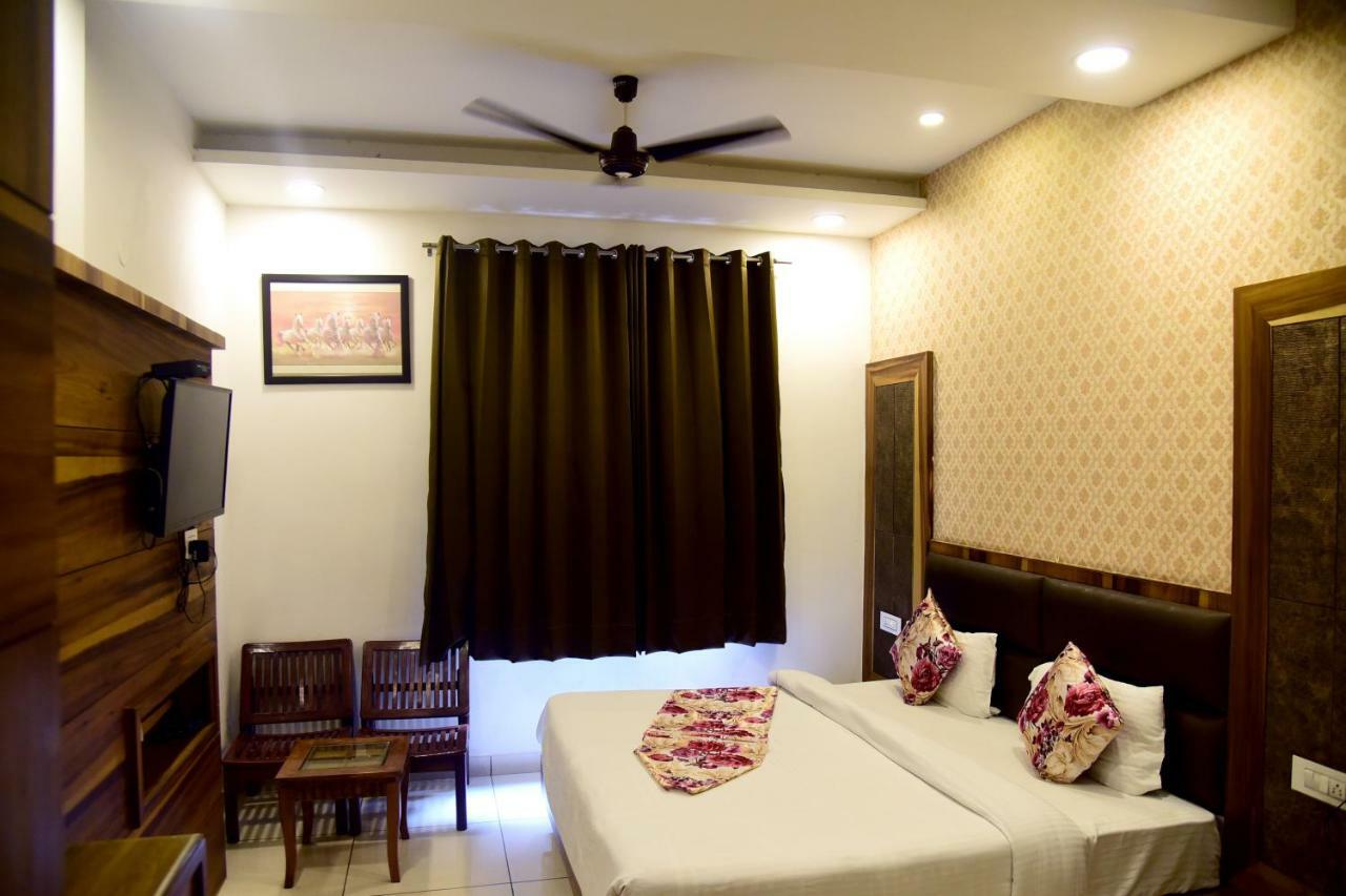 Hotel D S Inn Amritsar Esterno foto