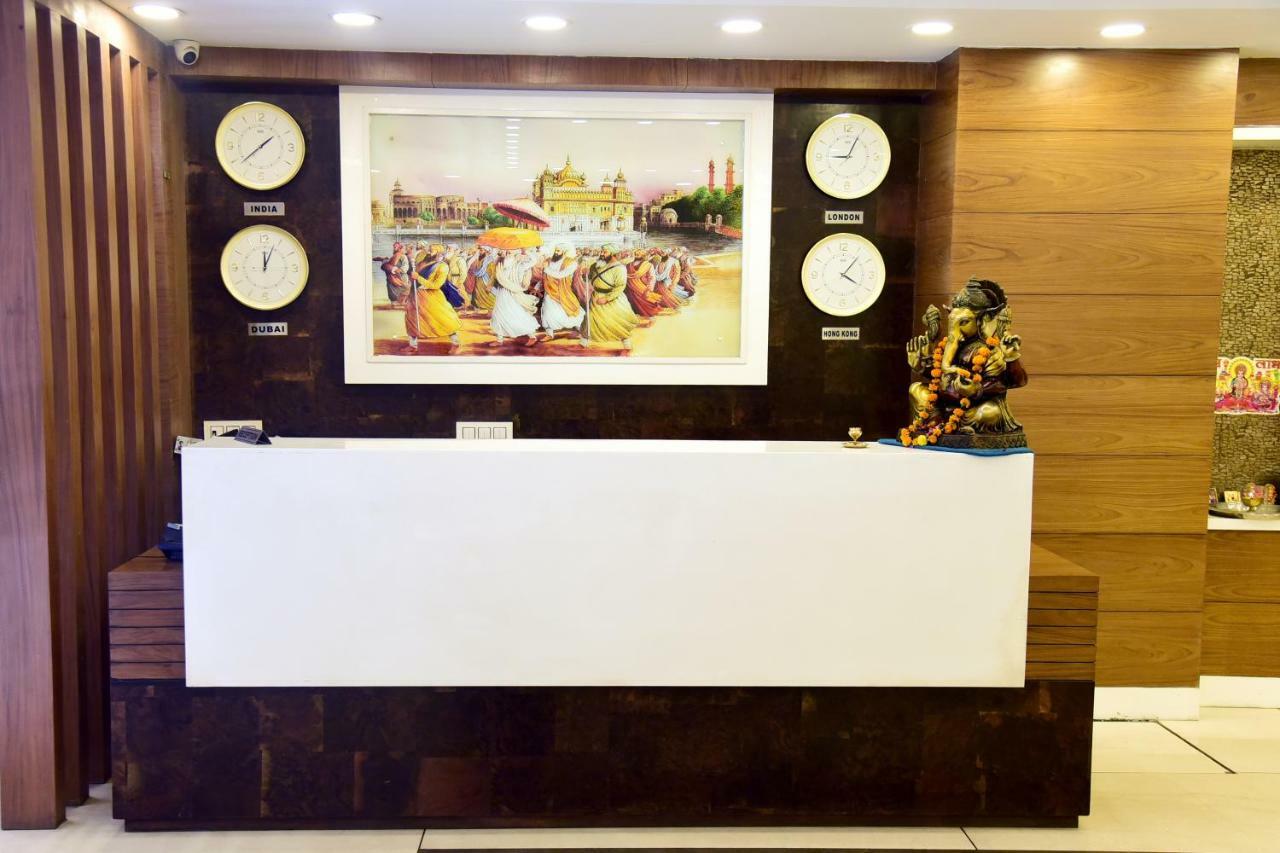 Hotel D S Inn Amritsar Esterno foto
