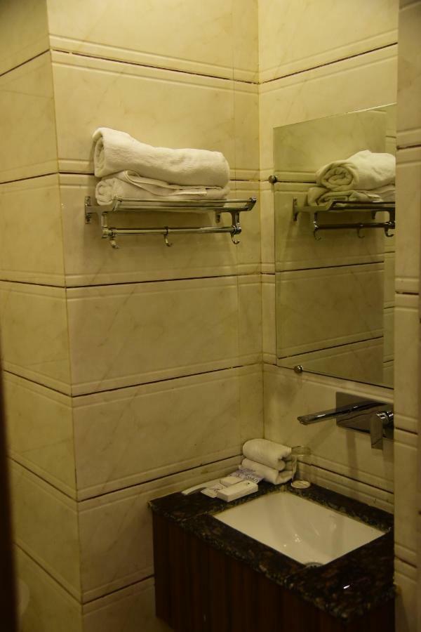 Hotel D S Inn Amritsar Esterno foto