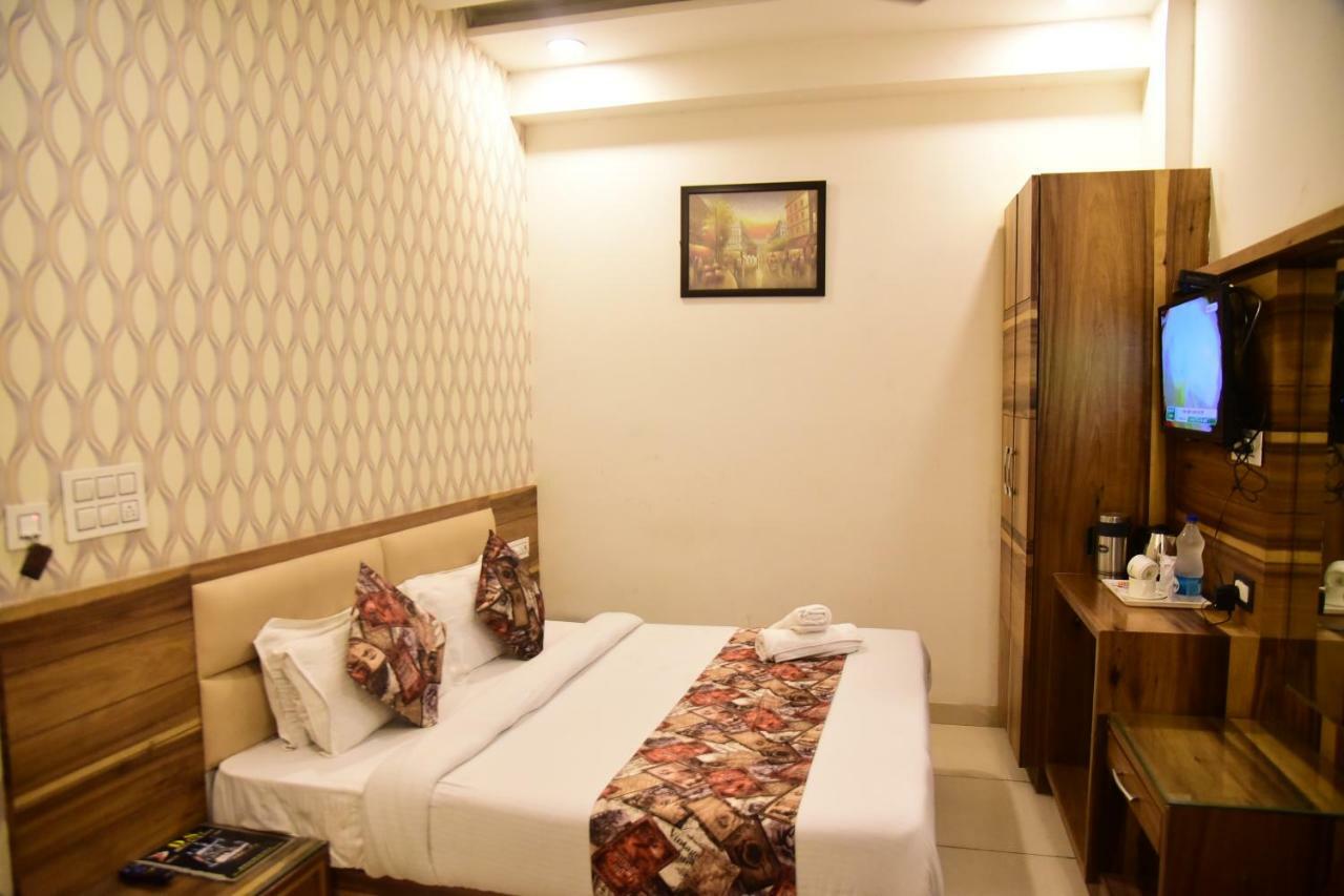 Hotel D S Inn Amritsar Esterno foto