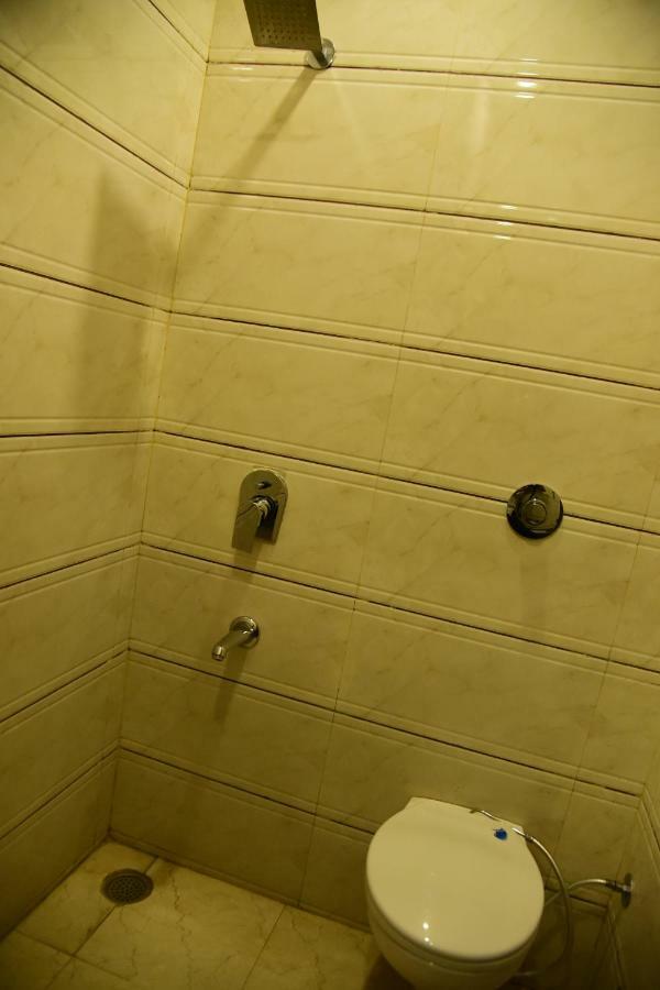 Hotel D S Inn Amritsar Esterno foto