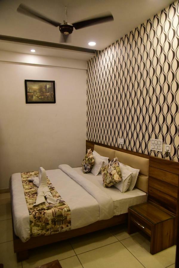 Hotel D S Inn Amritsar Esterno foto